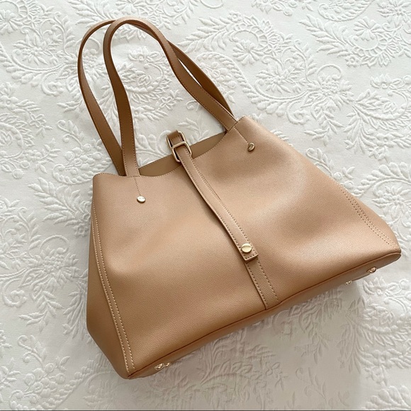 NWOT Lulus Back to Business Tan Tote Vegan Faux Leather - Picture 4 of 10
